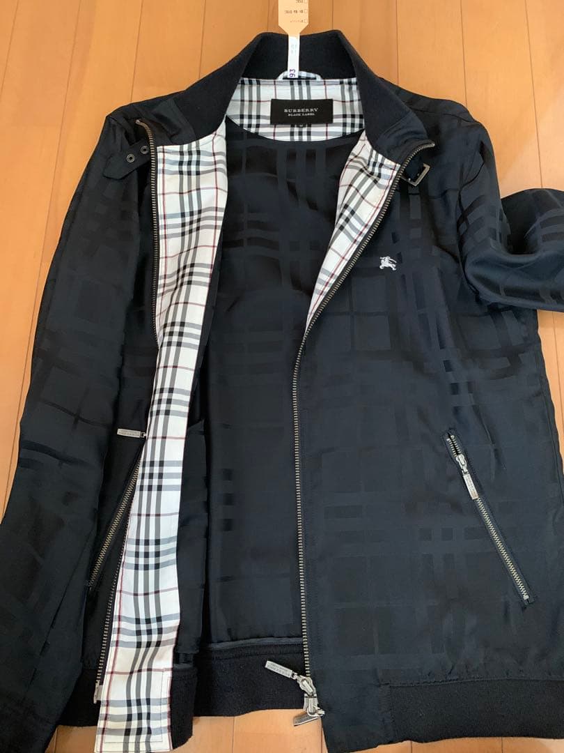 最終値下げ！極美品　BURBERRY黒 チェック柄 フルジップジャケット
