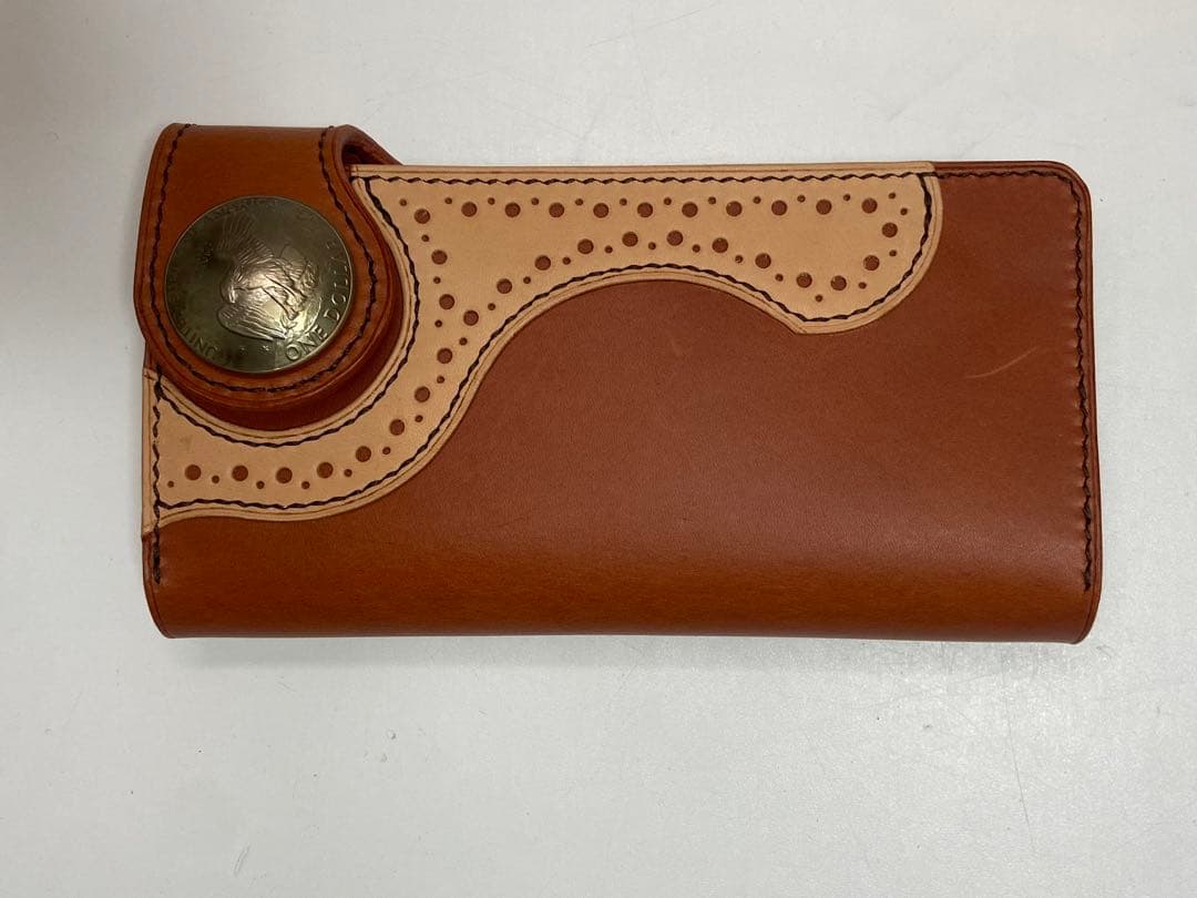 イタリアンレザー　ドット模様長財布