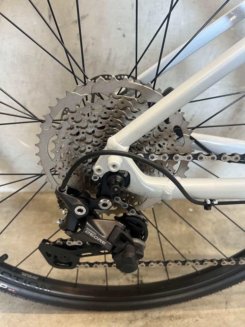 クロスバイク　 TREK FX2 DISC トレック　FX2 2025年モデル