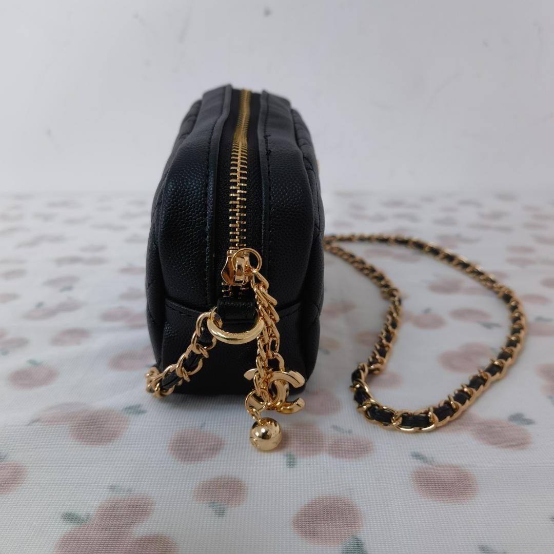 ブラック チェーンクラッチ　ショルダーバッグ