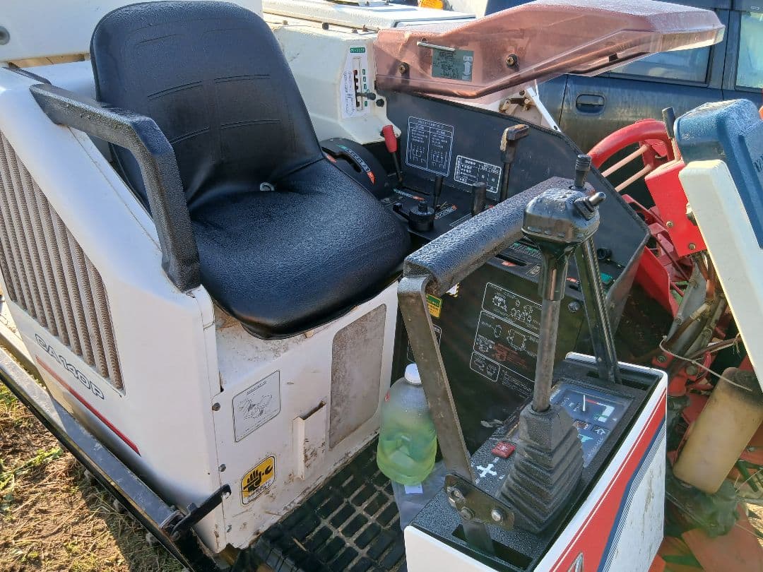 ヤンマー CA140 コンバイン