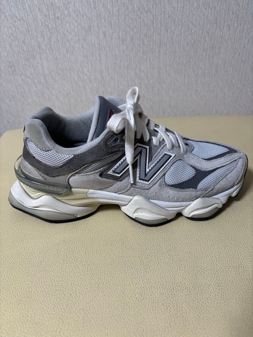 NEW BALANCE ニューバランス　9060 GRY グレー　23.5