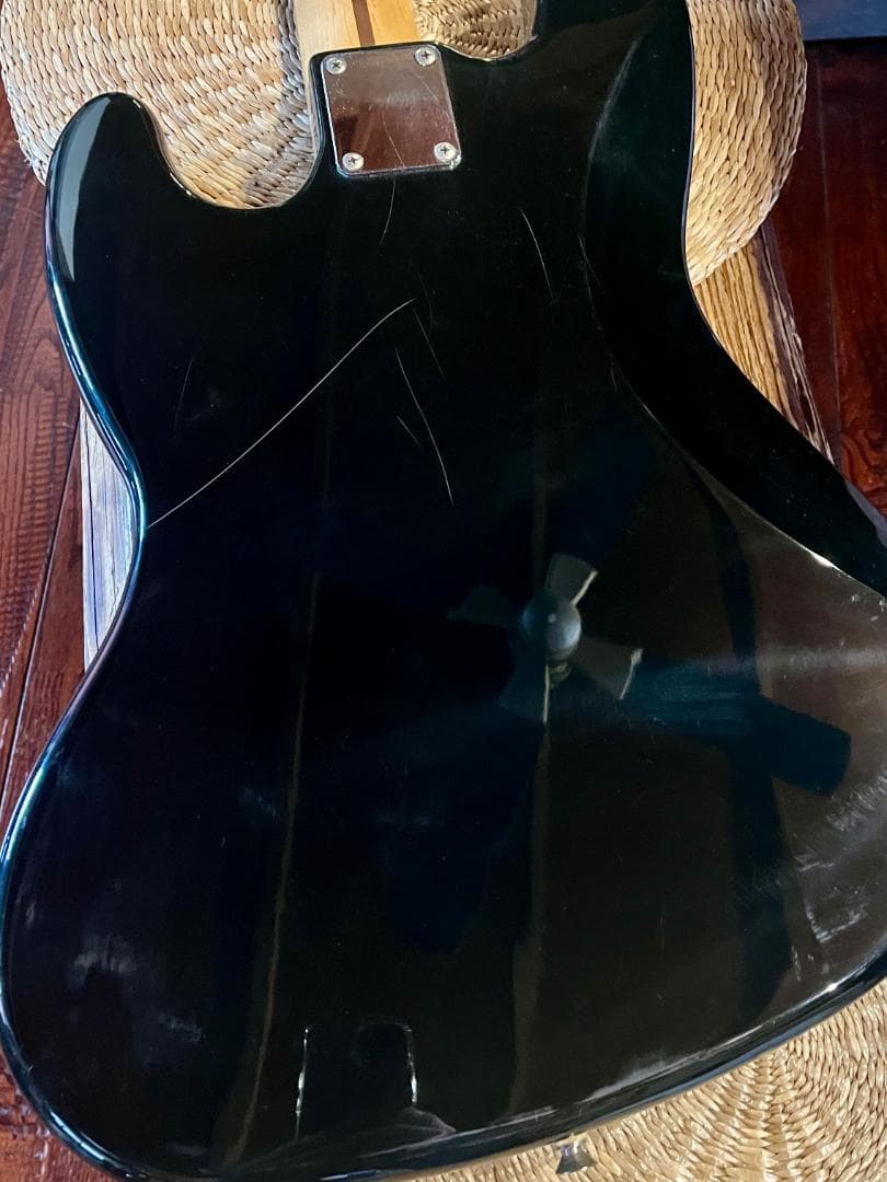 Fender Jazz Bass ブラック