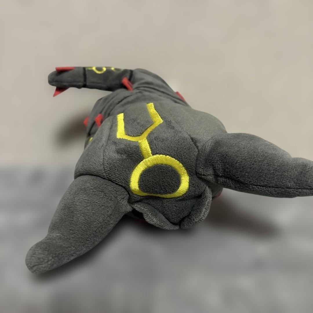 A*e様 ポケモン　黒いレックウザのポンチョを着たピカチュウ　ぬいぐるみ