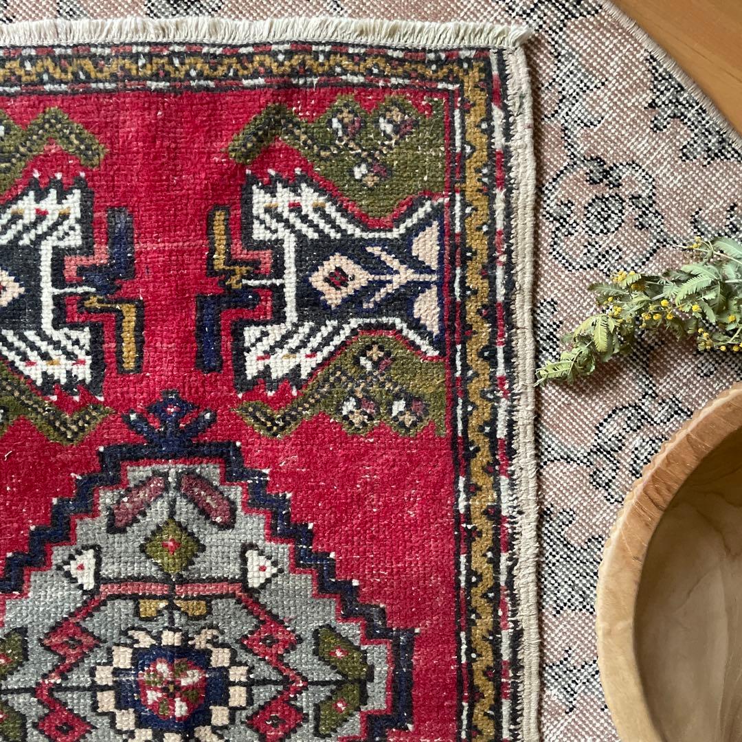 54×96 アンティークレッド　小さなメダリオン　トルコヴィンテージラグ