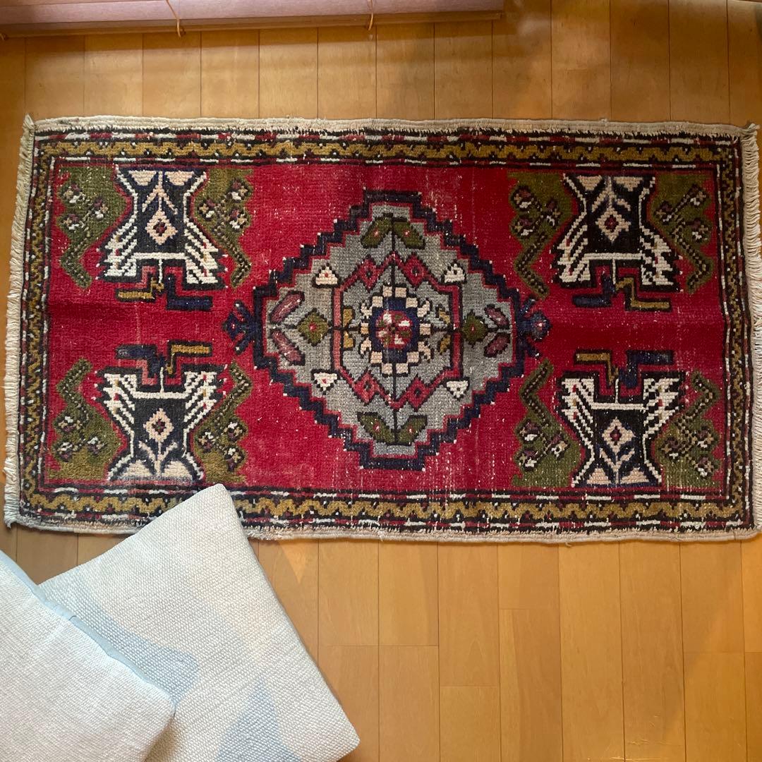 54×96 アンティークレッド　小さなメダリオン　トルコヴィンテージラグ