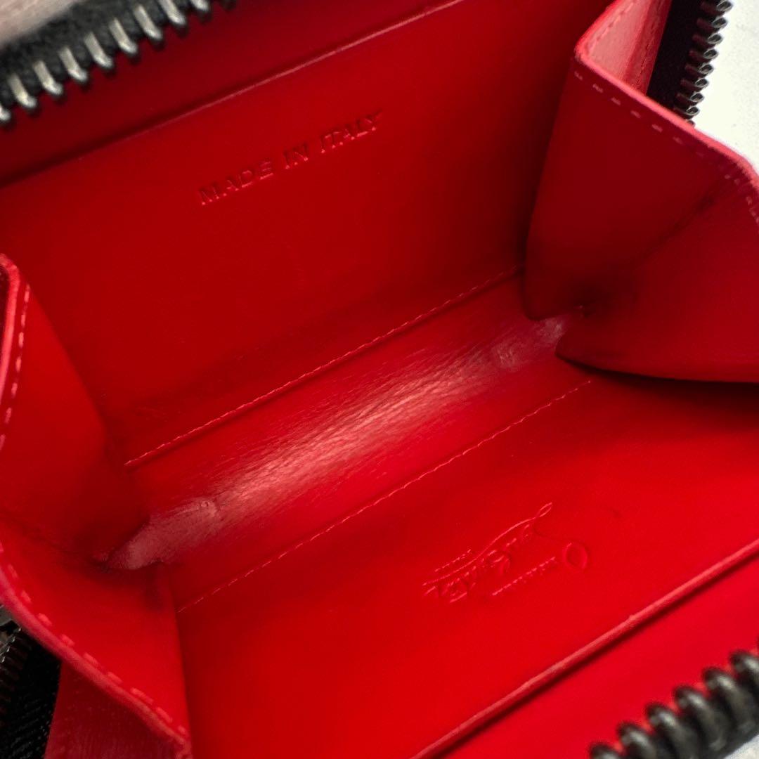 ルブタン パネトーネ スタッズ コンパクト 小銭入れ ケース スタッズ