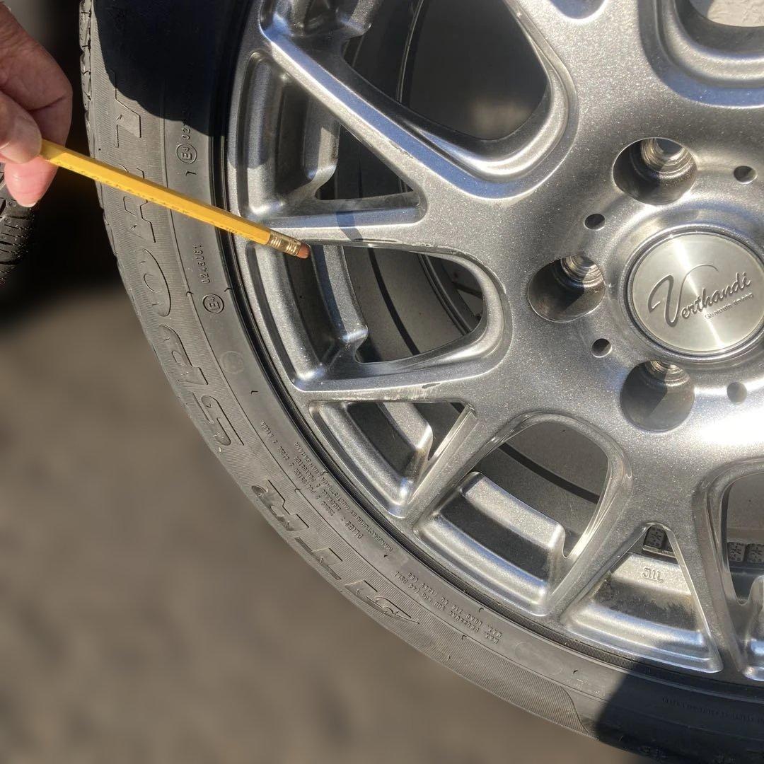 茨城発引取限定トヨタC-HRスタッドレス215-60R17 残り溝6.5〜5.0