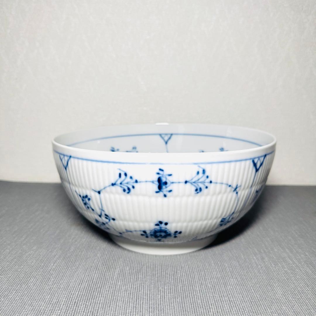 ロイヤルコペンハーゲン ボウル ブルーフルーテッド ボウル ハーフレース 大きい