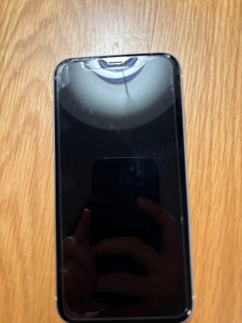 iPhone XR 本体　128GB ホワイト　simフリー　箱無し