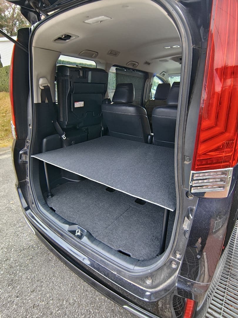 マットつき　80系　ヴォクシー、ノア、エスクァイア　収納　ベッドキット　車中泊