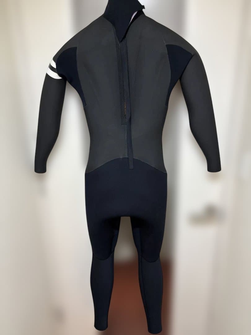 ほぼ未使用！　RINCON　セミドライ　バックジップ 　5/3mm　MLサイズ