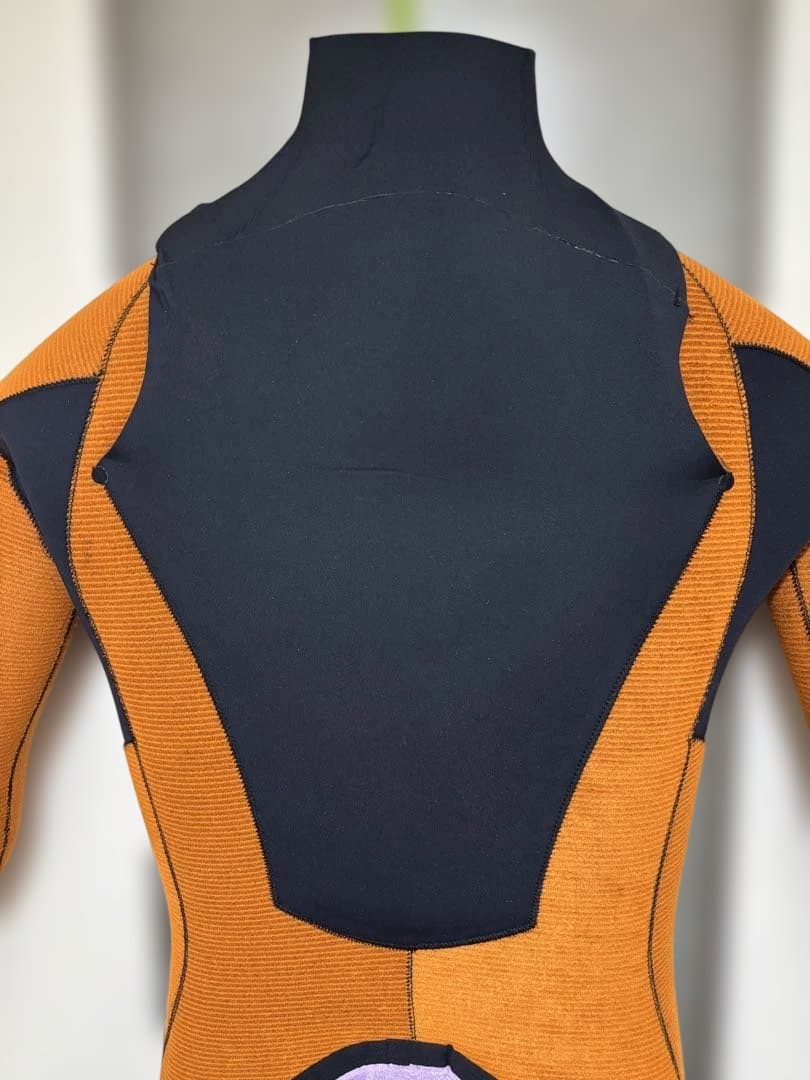 ほぼ未使用！　RINCON　セミドライ　バックジップ 　5/3mm　MLサイズ