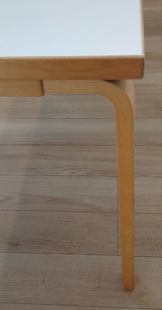 Alvar Aalto（アルヴァ・アアルト）テーブル【ビンテージ】