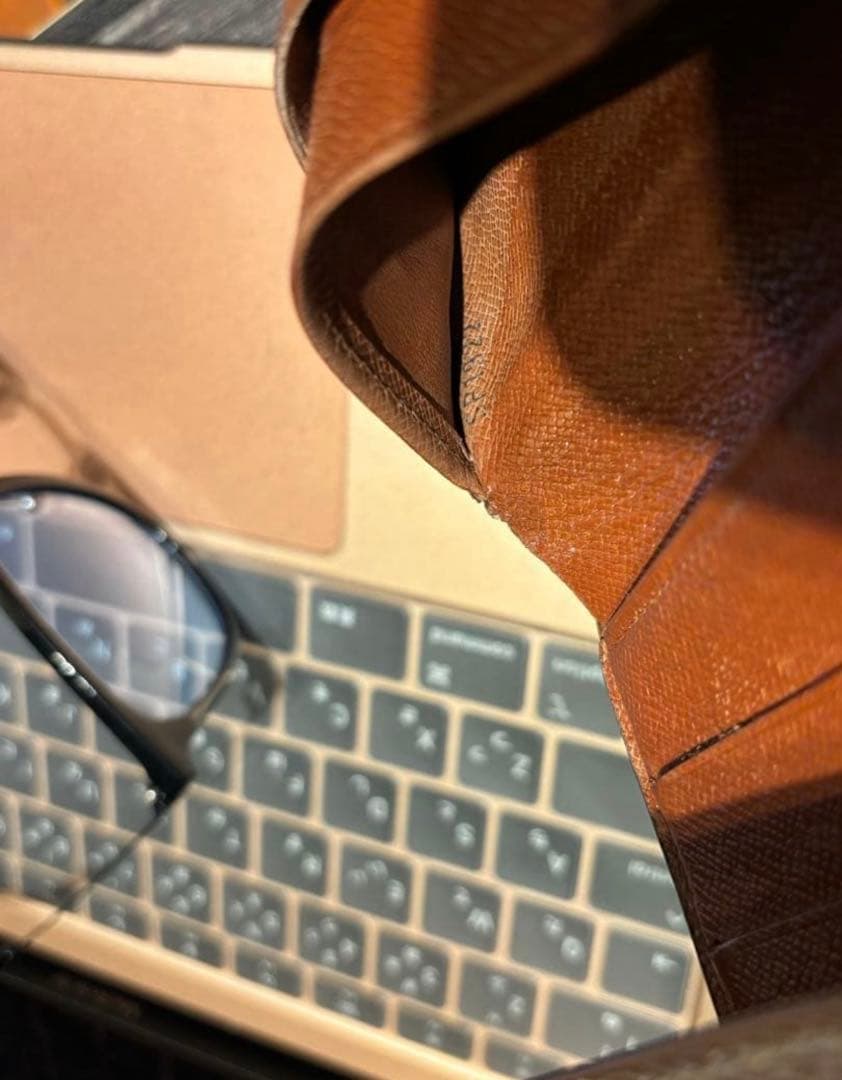 ルイヴィトン モノグラム ポルトカルトクレディ モネ ビエ　財布　二つ折り