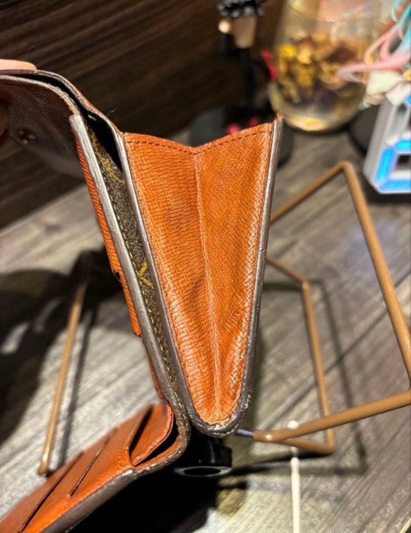 ルイヴィトン モノグラム ポルトカルトクレディ モネ ビエ　財布　二つ折り