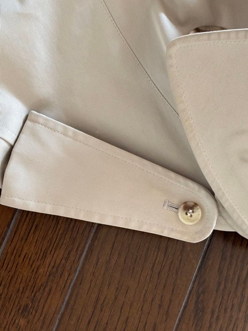 Aquascutum オフホワイト サイズ38 ライナー欠品　着丈リフォーム済み