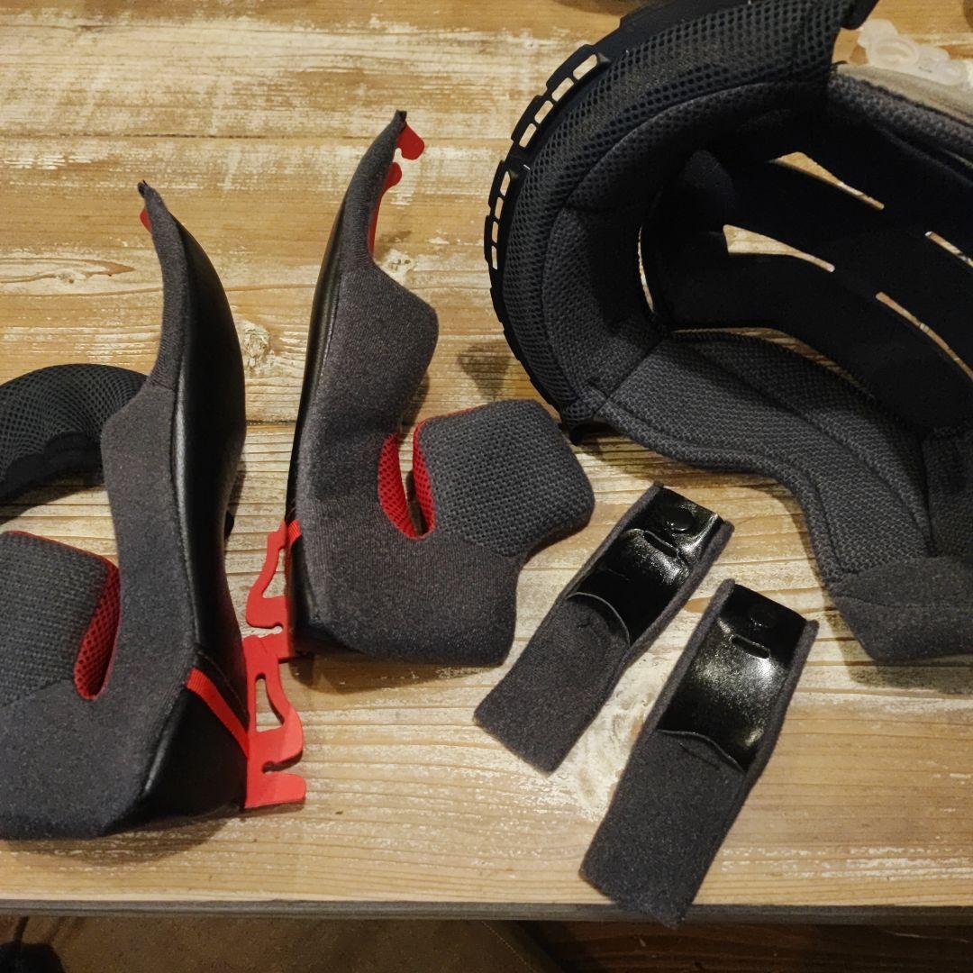 SHOEIヘルメット　Z-8　PROLOGUE　TC-5 サイズL