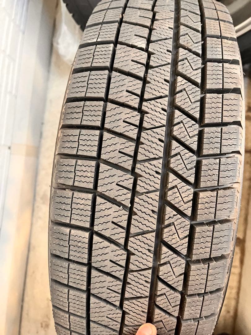 #01【バリ溝有り】ダンロップ　スタッドレスタイヤ4本セット　WM03