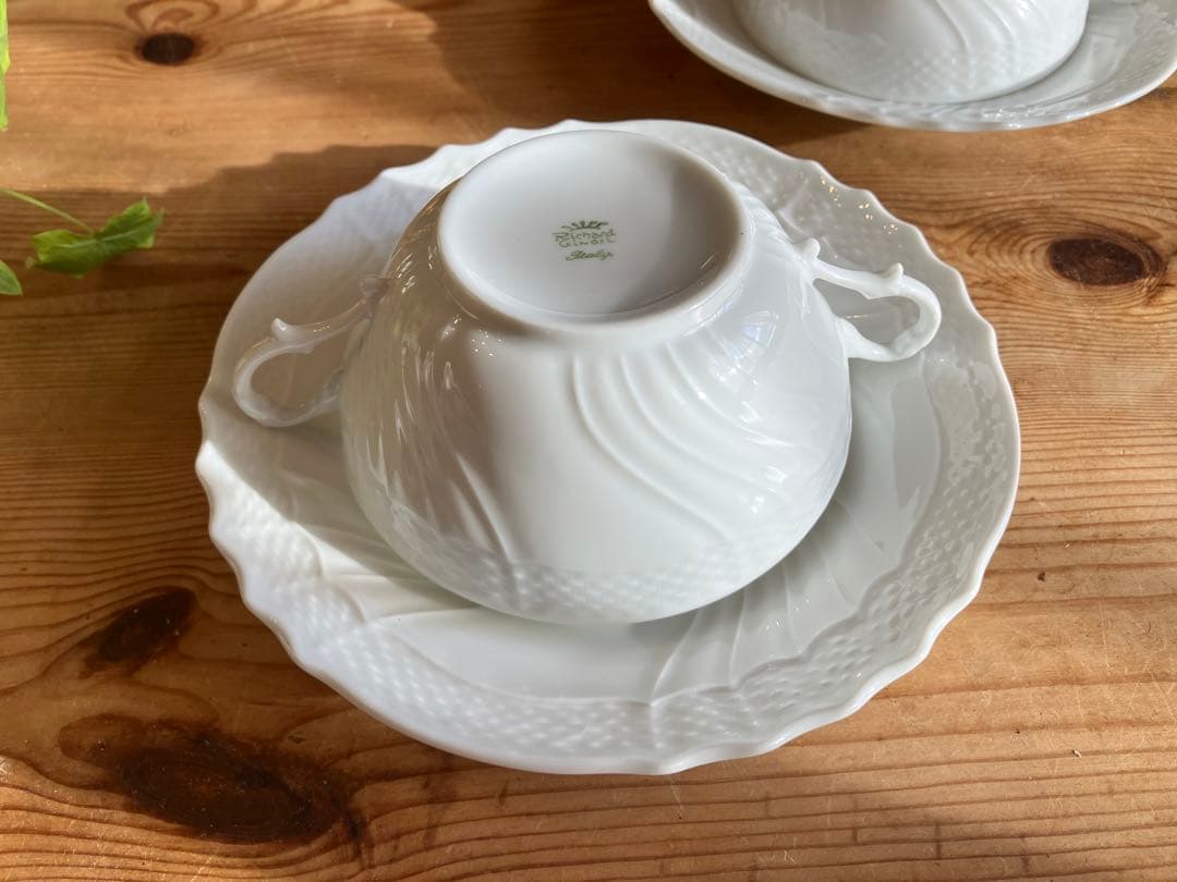 ジノリ　ベッキオホワイト　スープカップアンドソーサー×2