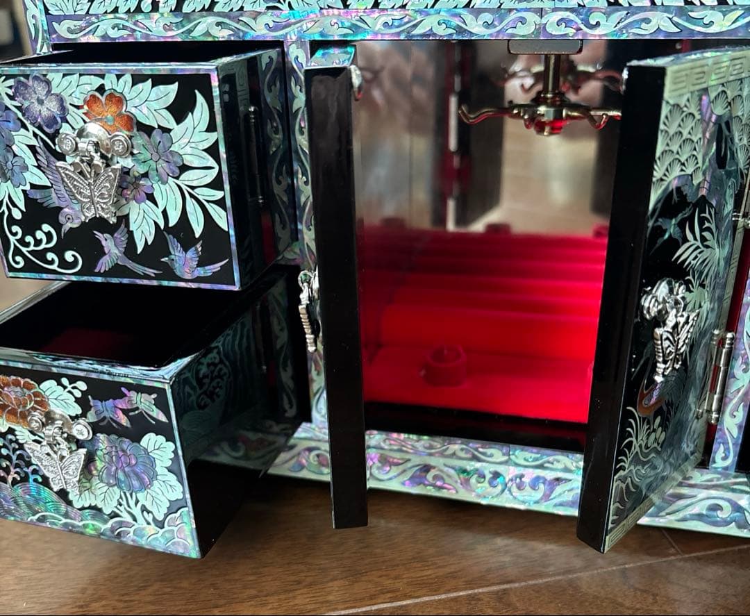 韓国螺鈿　ジュエリーボックス