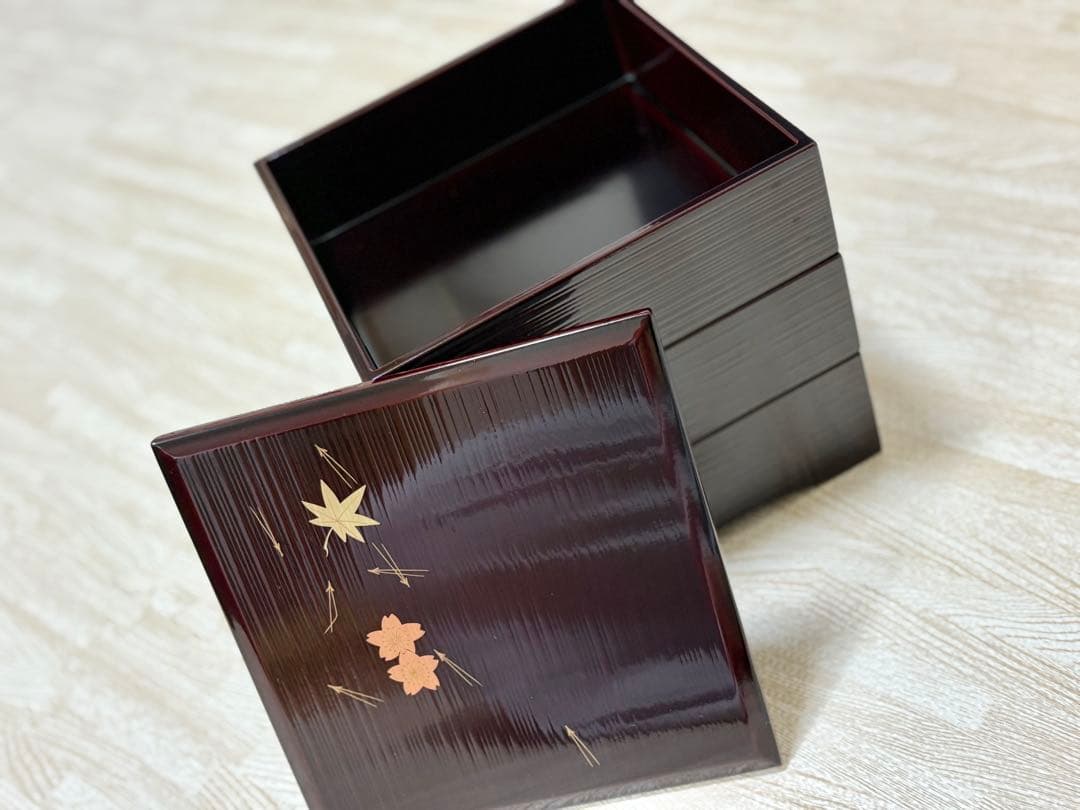 三段重箱 漆器 曽根工芸 金箔入り