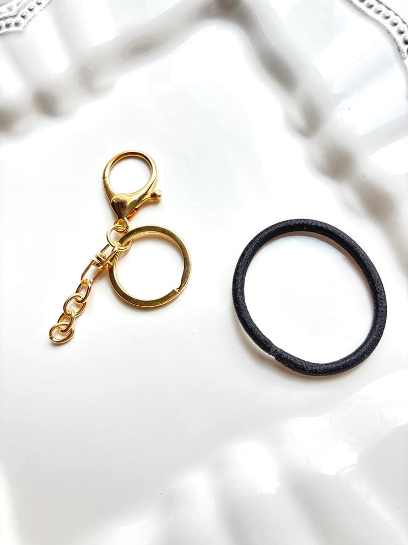 NO.532 ピアス　イヤリング　チャーム　レジン猫　クリスマス