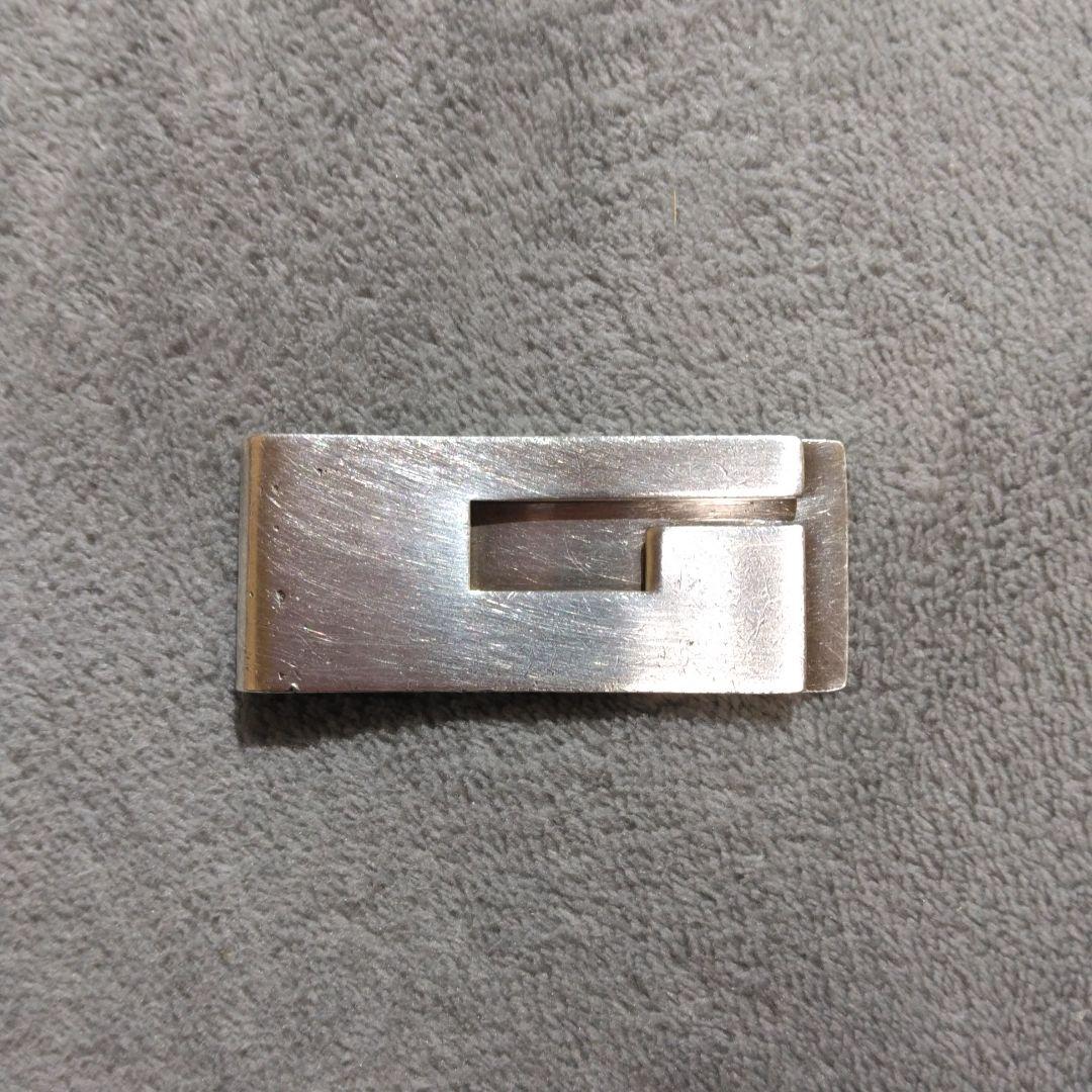 GUCCI マネークリップ シンプルデザイン