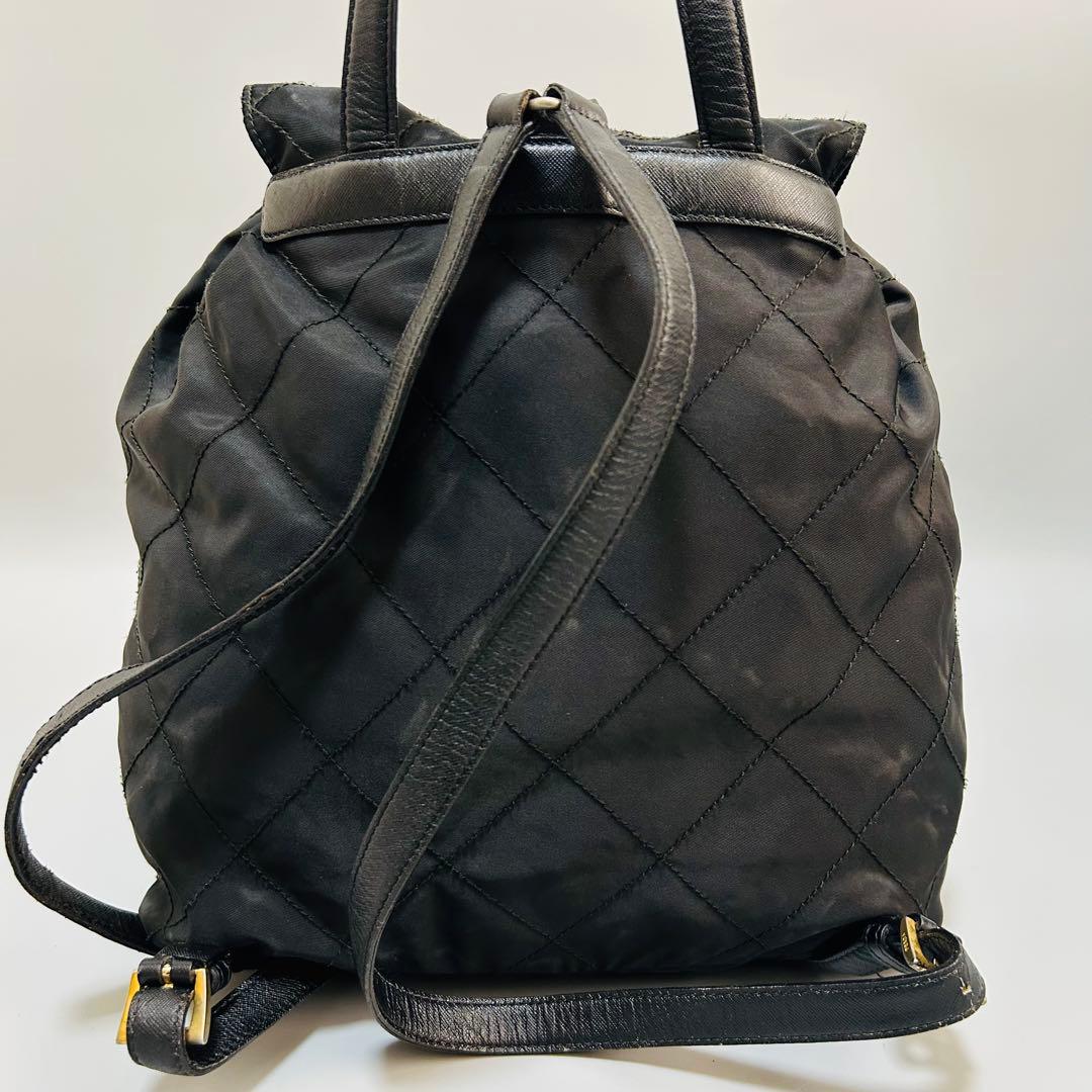 PRADA プラダ キルティング バックパックリュックブラック 三角ロゴ 黒色