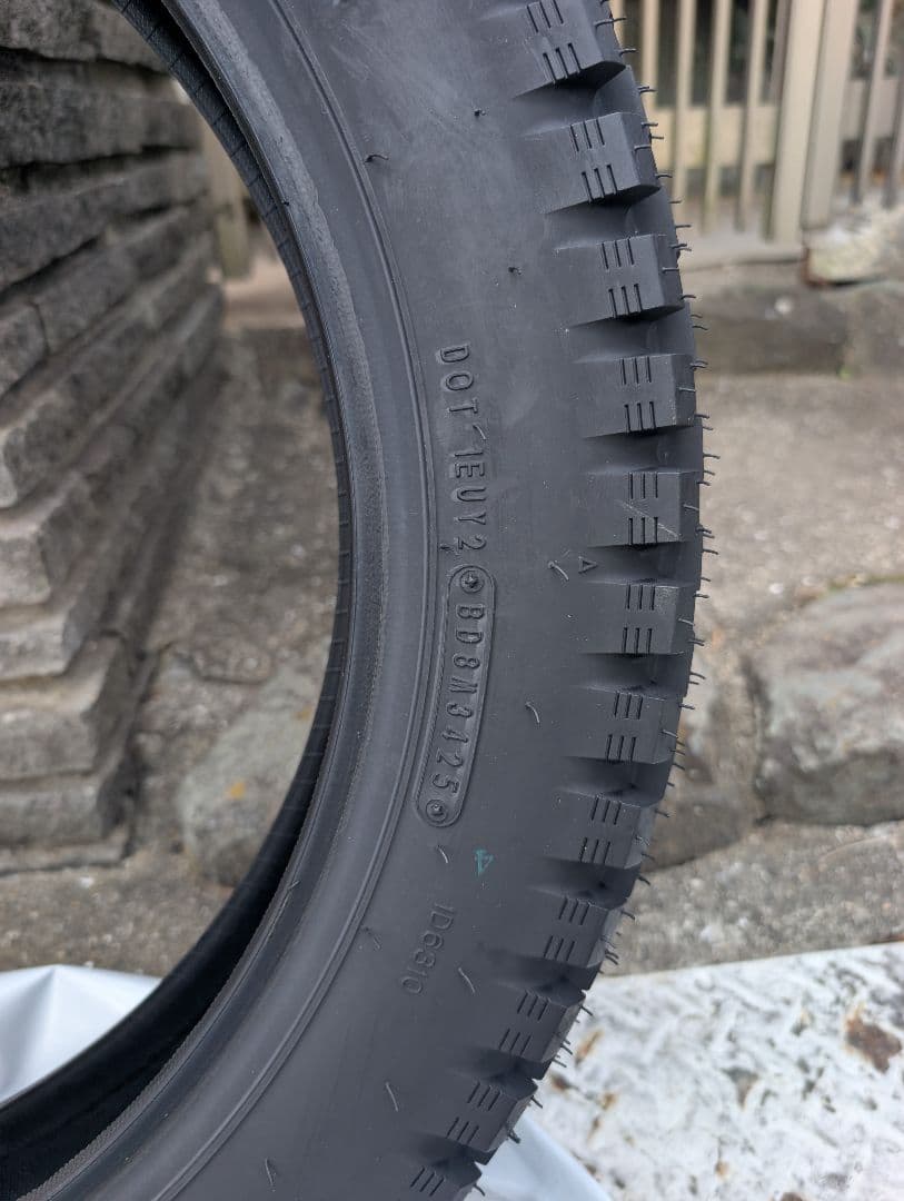 K*️様 ダンロップＫ950 4.00×18