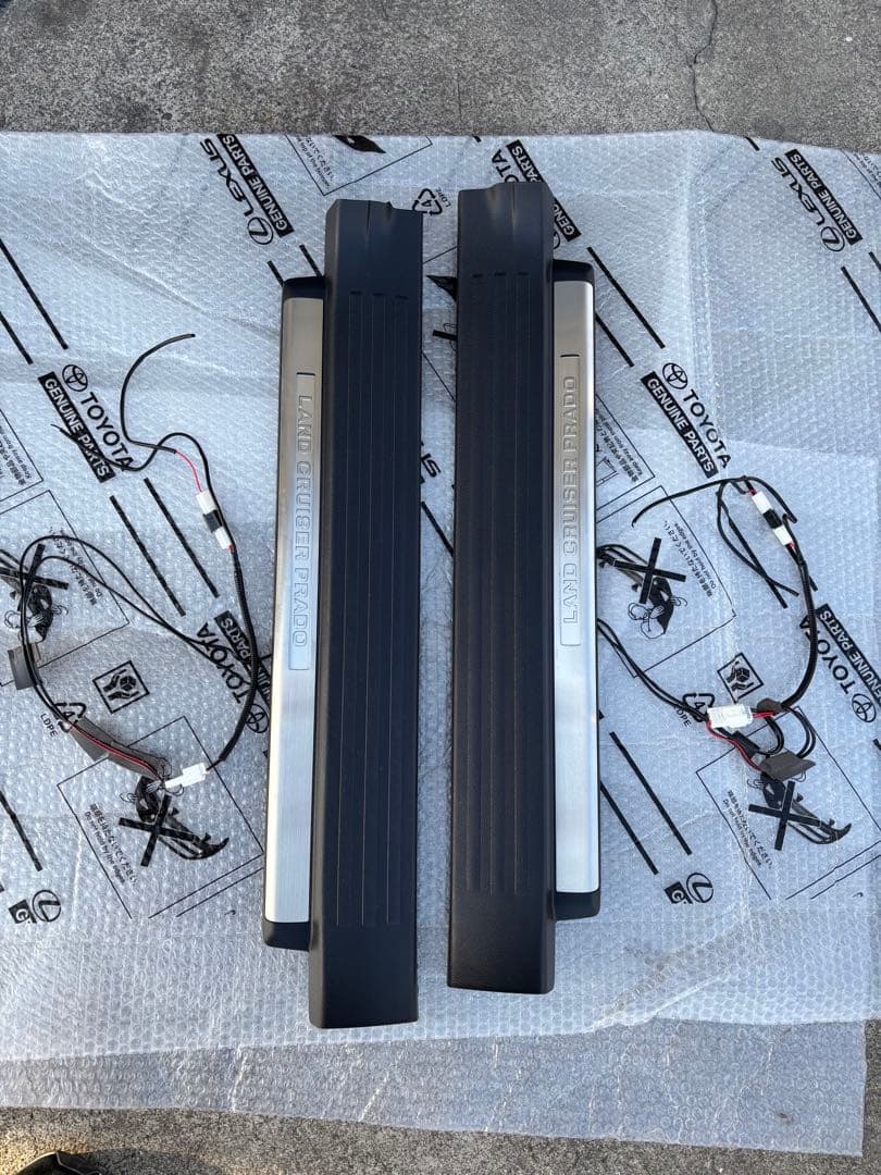 150後期プラド　スカッフイルミネーション