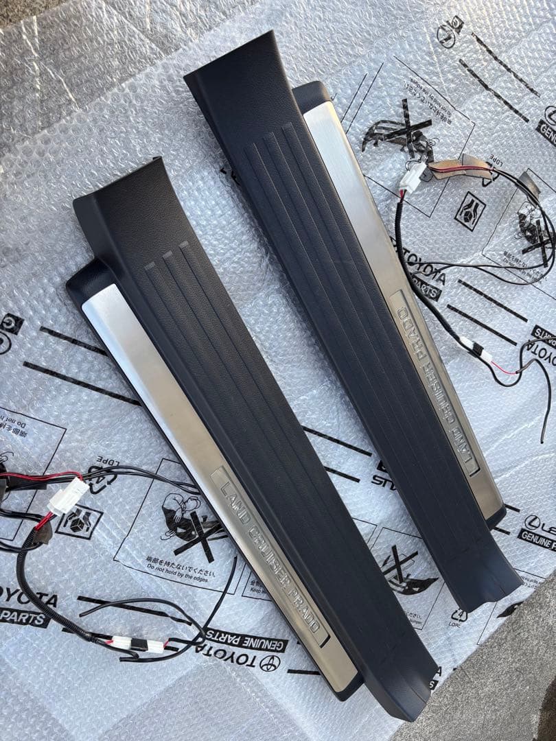 150後期プラド　スカッフイルミネーション