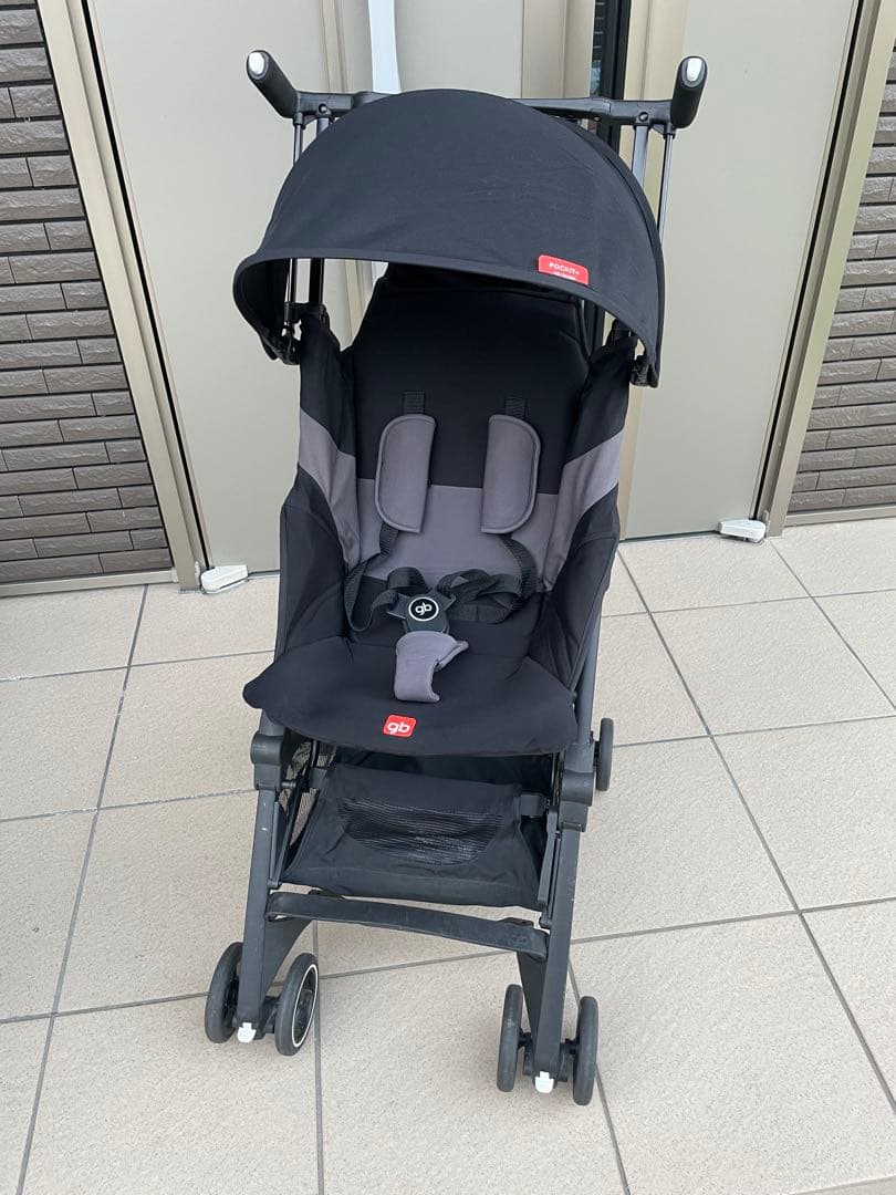 【美品】gb ポキットプラスオールテレイン　折りたたみB型ベビーカー　コンパクト