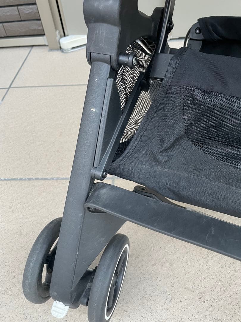 【美品】gb ポキットプラスオールテレイン　折りたたみB型ベビーカー　コンパクト