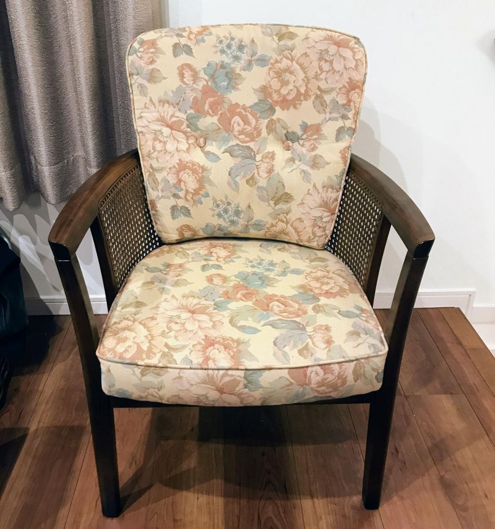 カリモク COLONIAL コロニアル ダイニングチェア クッション付き