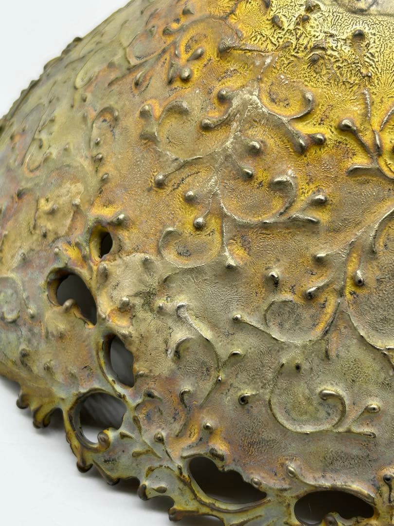 伊藤剛俊作　イッチン銀彩　蔦柄鉢