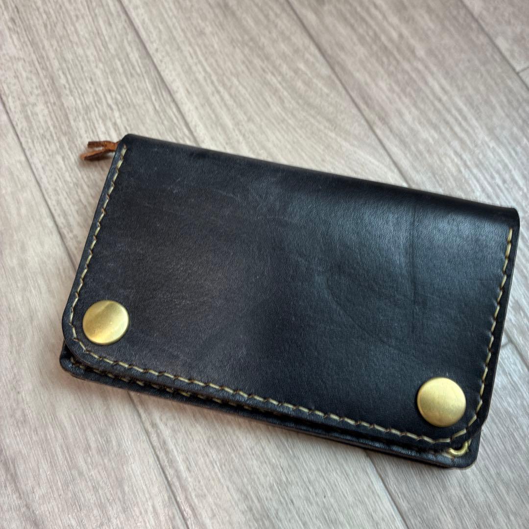 【茶芯ブラック】トラッカーウォレット　ミドル　真鍮　お札を折らずに収納