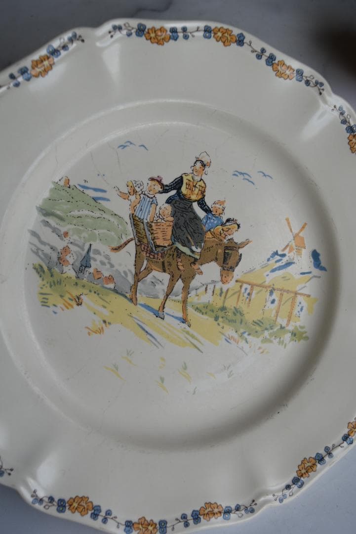 2枚組サルグミンヌ　アンファンリシャール　デセール皿(20.5㎝)ビンテージ