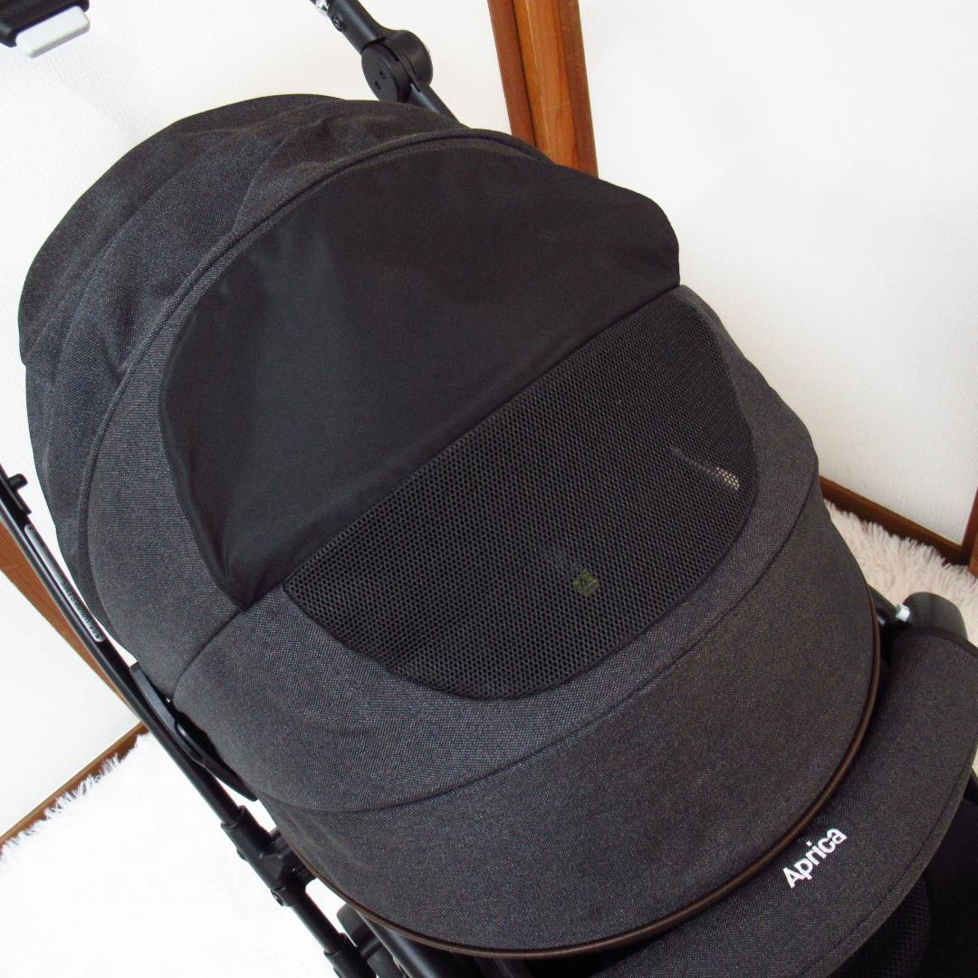 【美品】アップリカ ラクーナ クッション フリープラス 2022年 ベビーカー