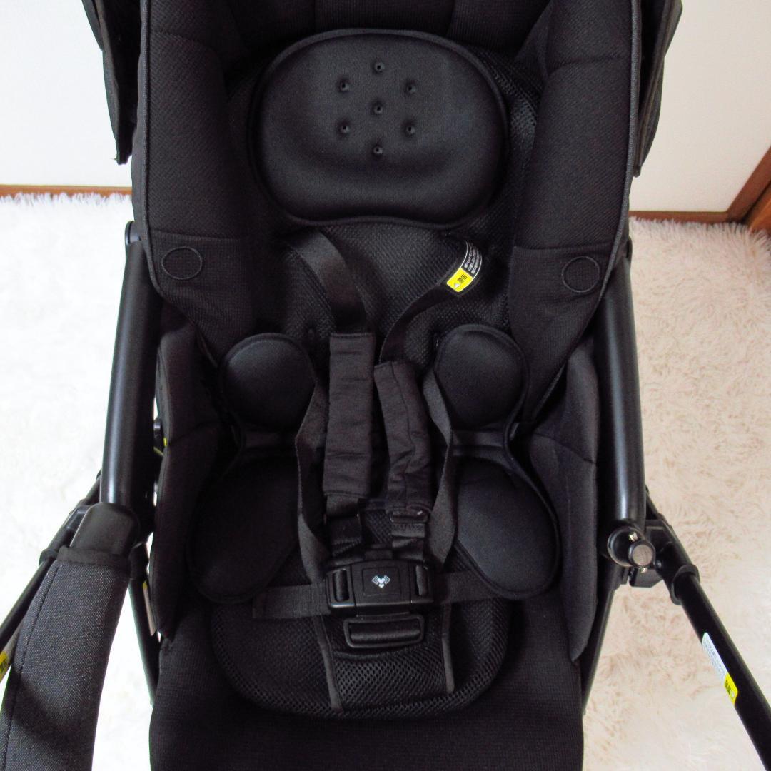 【美品】アップリカ ラクーナ クッション フリープラス 2022年 ベビーカー