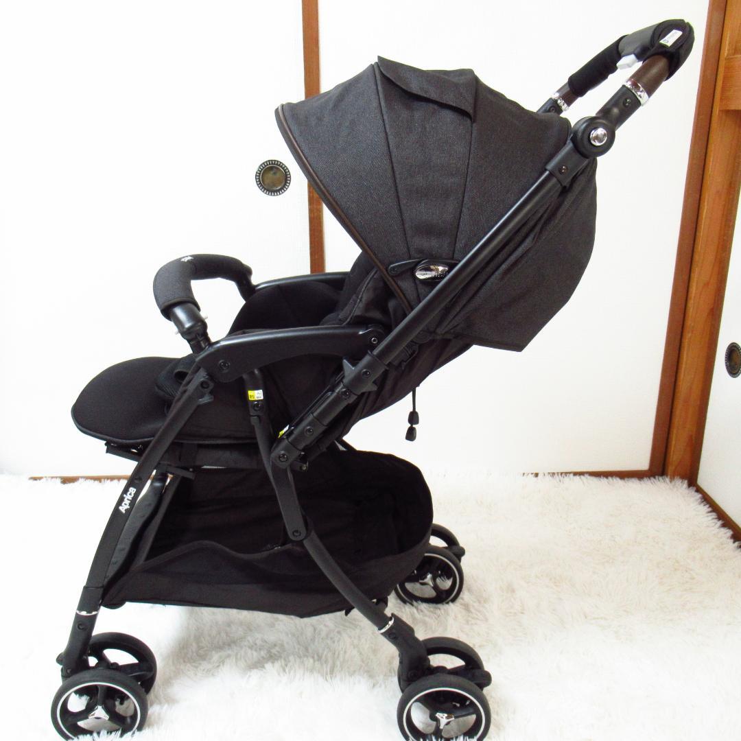 【美品】アップリカ ラクーナ クッション フリープラス 2022年 ベビーカー