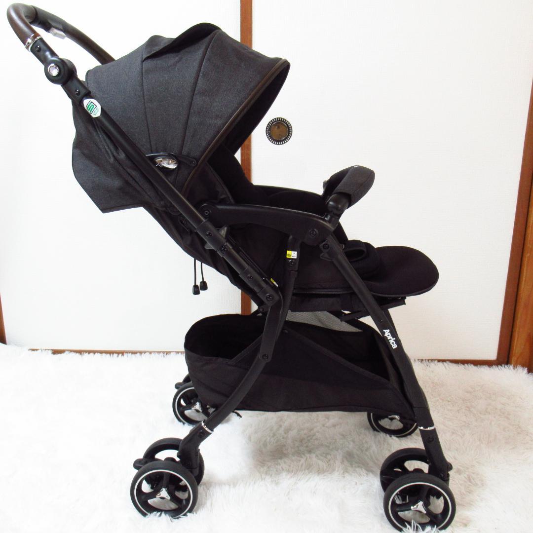 【美品】アップリカ ラクーナ クッション フリープラス 2022年 ベビーカー