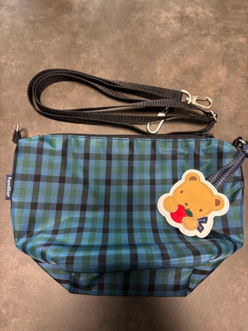 ファミリア familiar 舟形ポシェット XB