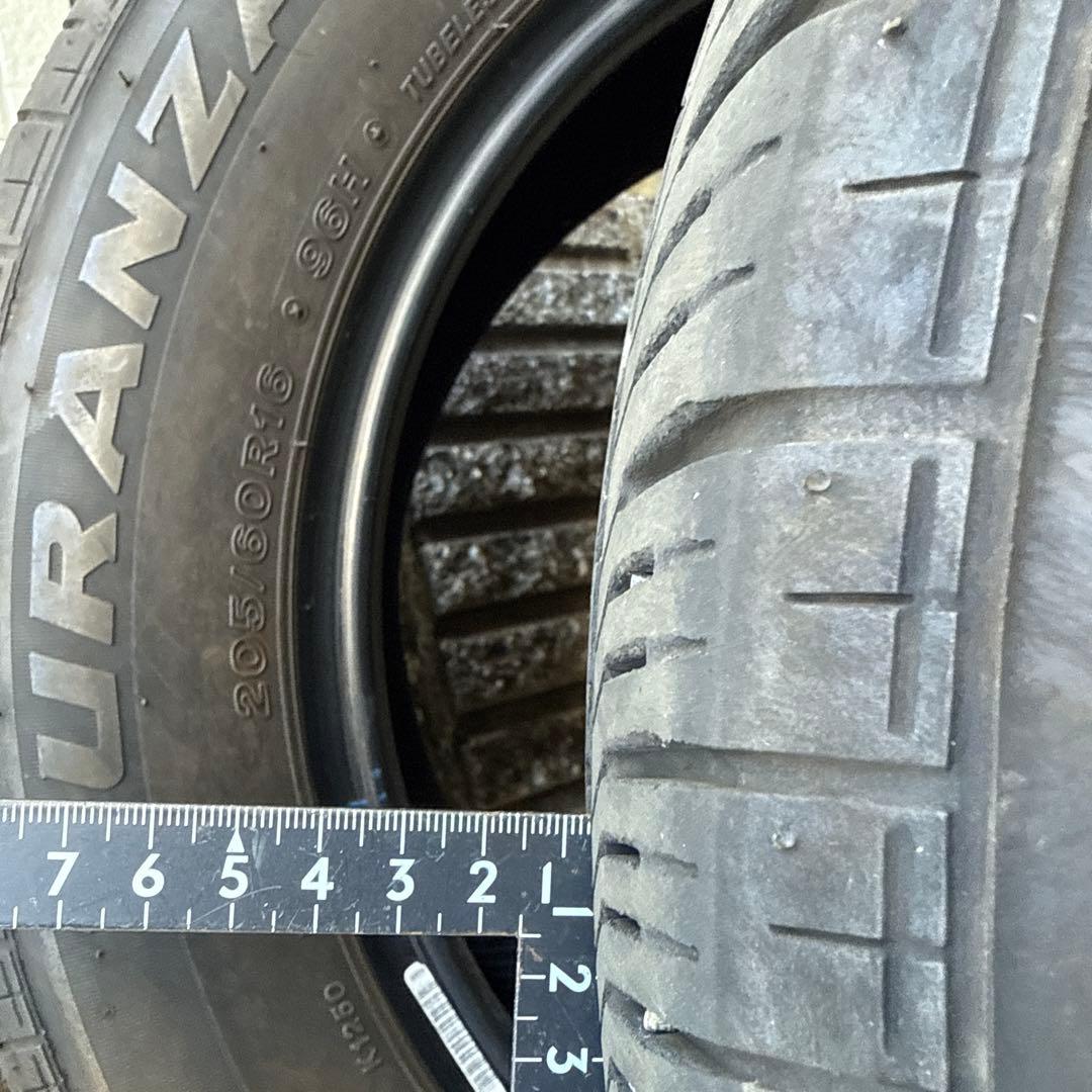 カズエさん　ブリヂストン ER33 205/60R16タイヤ2本セット②