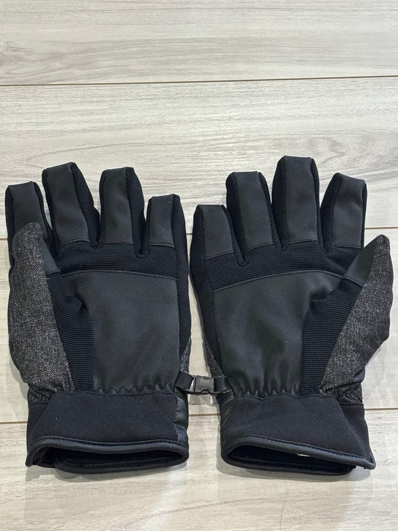 adidas スノボウェア