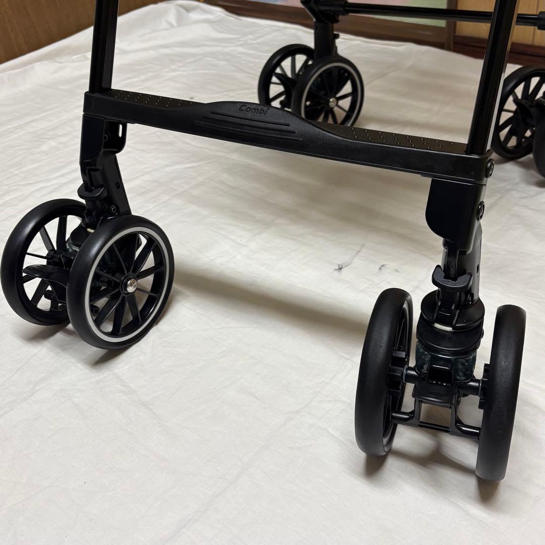 コンビ スゴカルα 4キャス エッグショック Simplight ベビーカー美品