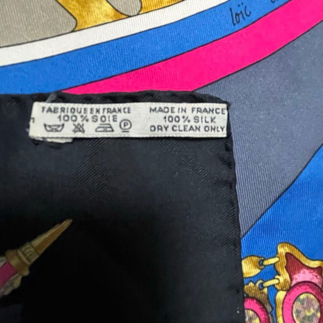 HERMES エルメス　花の中で過ごす時間　カレ90