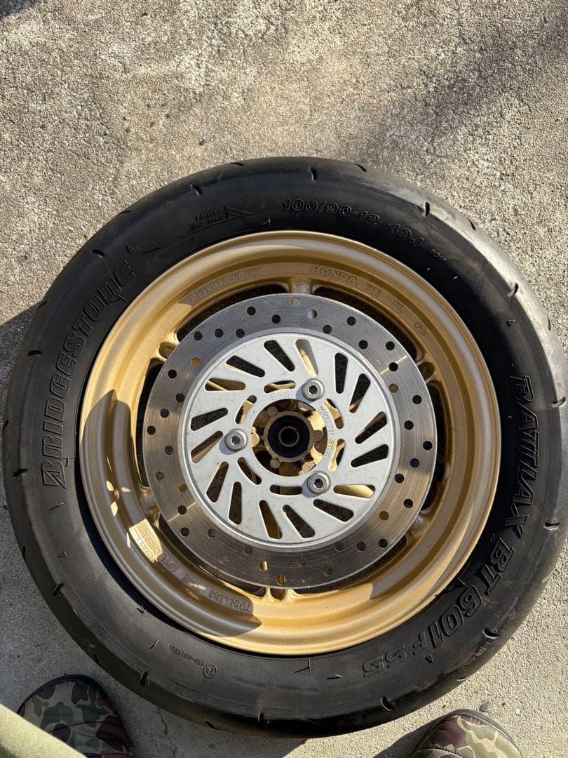 nsr50/80 ？フロントホイール タイヤ