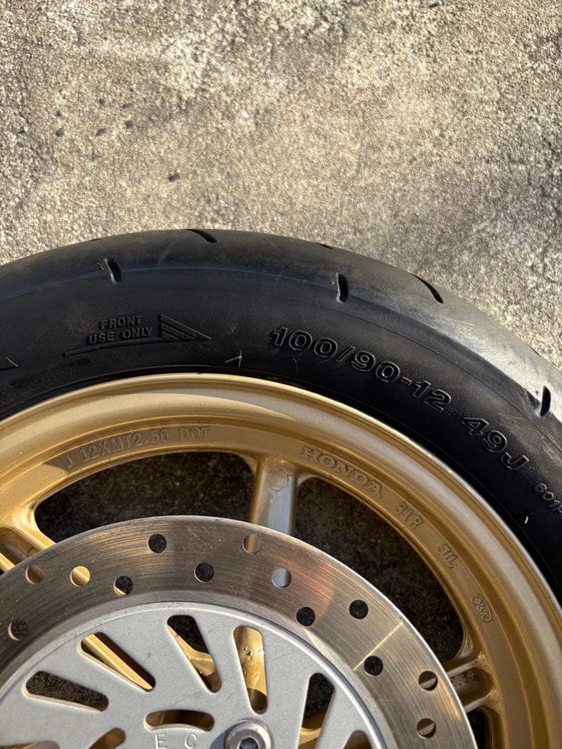 nsr50/80 ？フロントホイール タイヤ