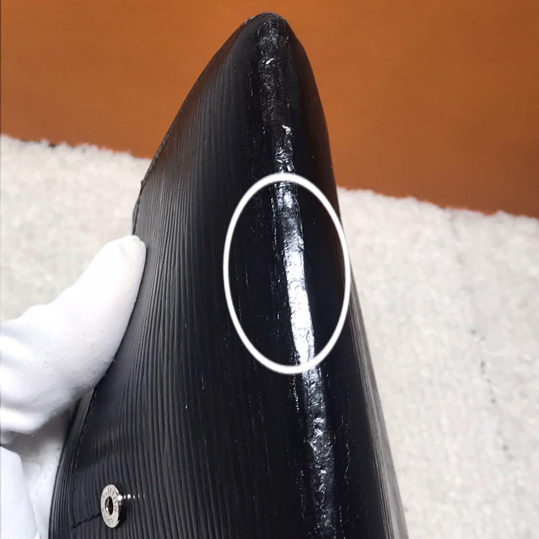 ルイヴィトン　エピポルトフォイユサラ　二つ折り長財布　ブラック